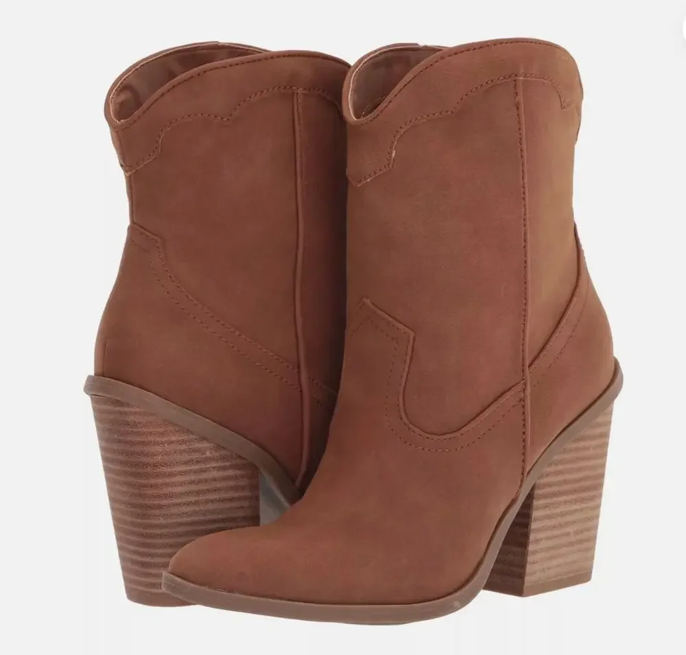 DV Dolce Vita Nichole Western Boots 6.5 Tan NWOT Ankle Booties Nikson Heel